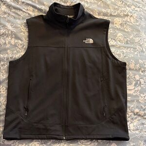 The North Face Men's Dark Vest